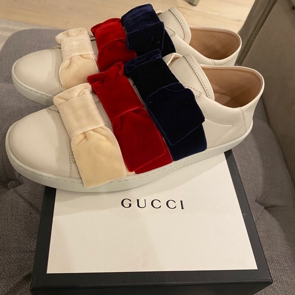 Gucci Shoes - Gucci Leather Upper and Ru Bow Sneakers